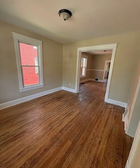 314 Westside Ave — Photo 4