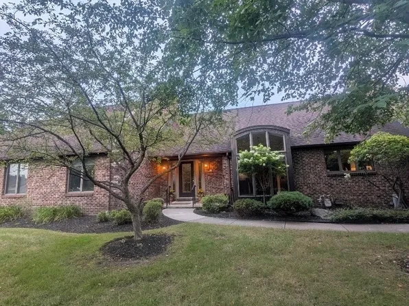 33 Hidden Ridge Cmn, Buffalo, NY 14221