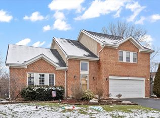 7 Taylor Ct, Bolingbrook, IL 60490