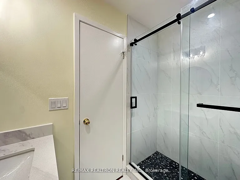 129 Sexton Cres #MAIN — Photo 11