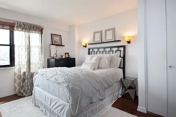 Sold by Corcoran | media 3