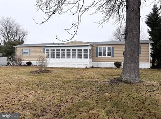 101 Country Ln, Buena, NJ 08310