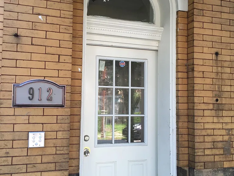 912 Portland St #3 — Photo 22