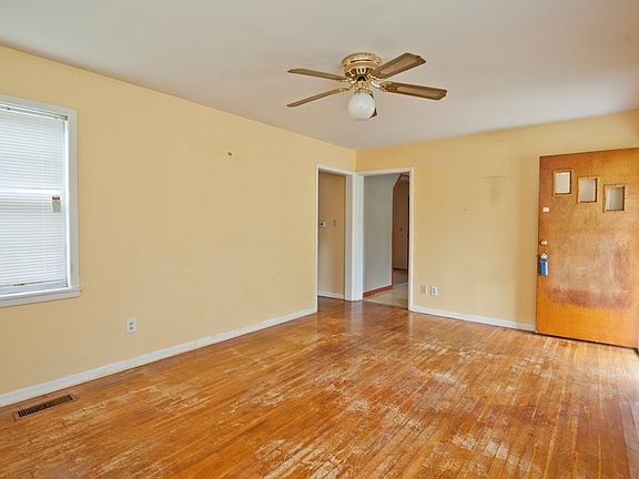 2nd image of 691 S Cherry Ln