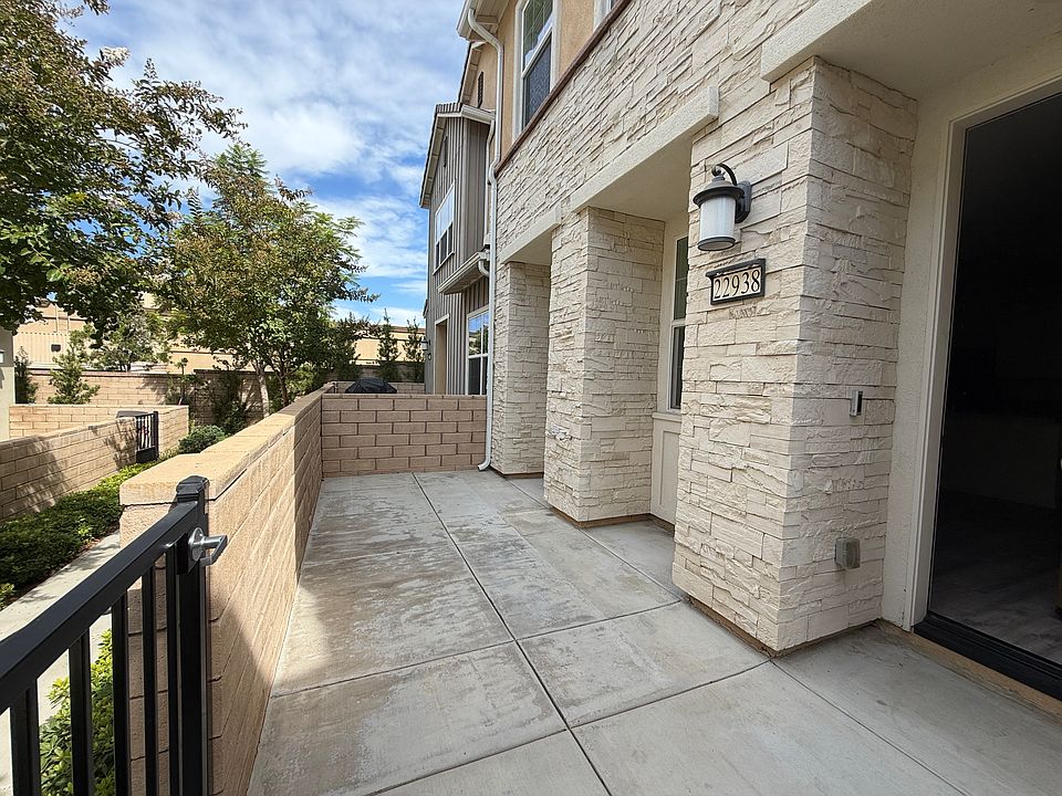 1st image of 22938 Harvest Mill Cir