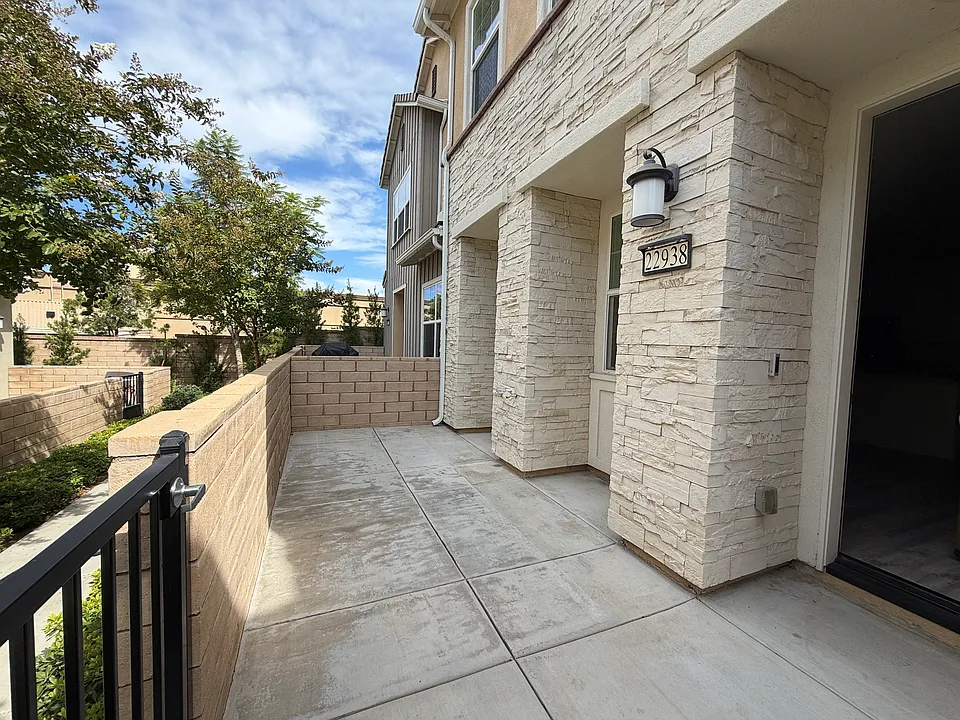 22938 Harvest Mill Cir