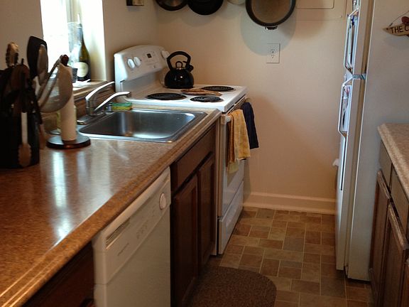 5th image of 4231 35th St S Unit B1