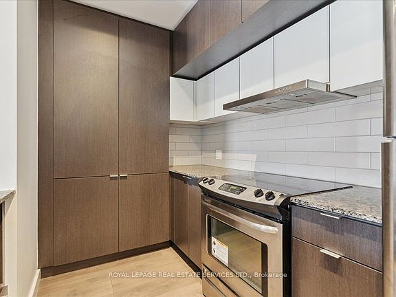 4th image of 5035 Harvard Rd #411