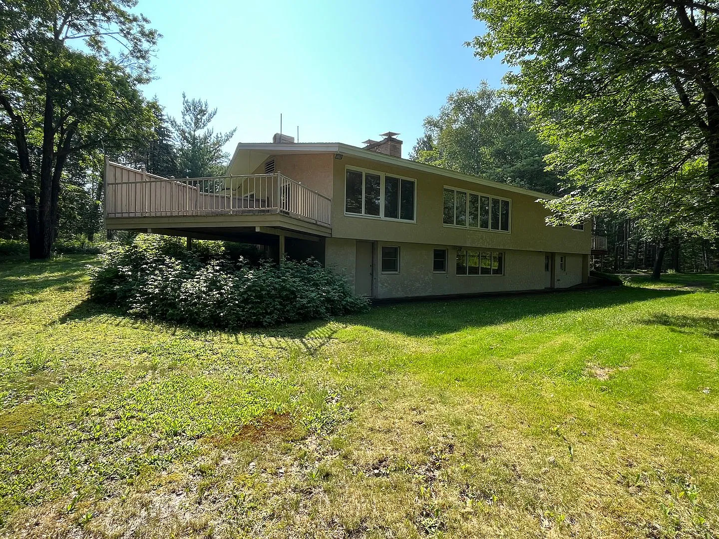 Spacious Cloquet Home with Garage & Yard — Photo 3