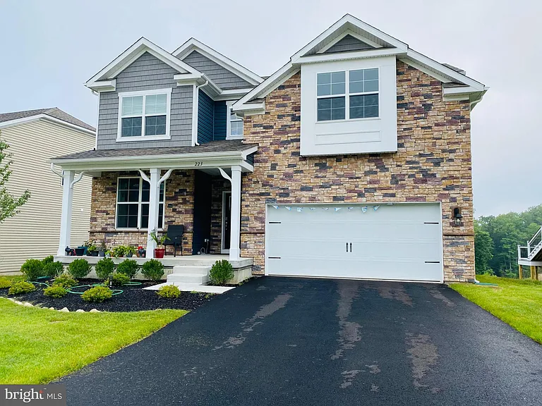 223 Seven Springs Ln — Photo 1