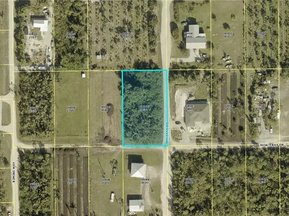 6694 Monteray Dr, Bokeelia, FL 33922