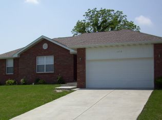 1715 N 25th St, Ozark, MO 65721