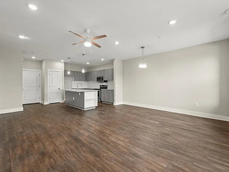3413 Aaron Pl — Photo 2