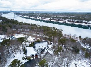 15 Foretop Rd, Bourne, MA 02532