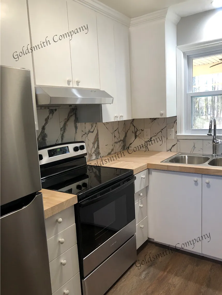 3 bed, 2.0 bath, 1300 sqft, $1,795 — Photo 4