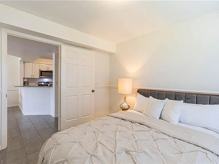 9600 Victoria Ln #108 — Photo 21