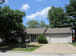 4123 Coachlight Ct, Quincy, IL 62305