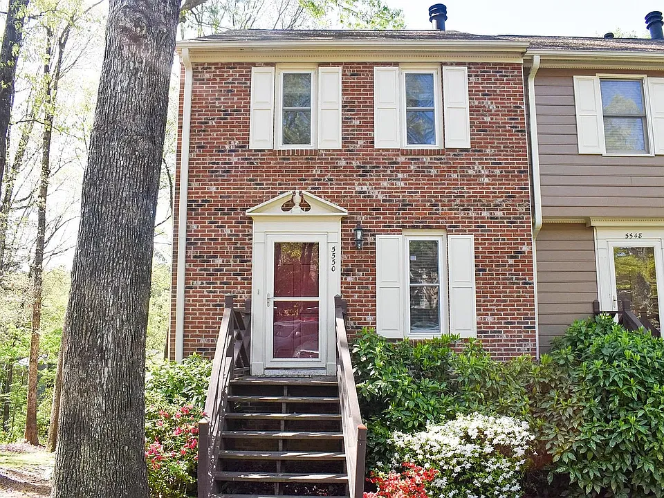 5550 Hamstead Xing