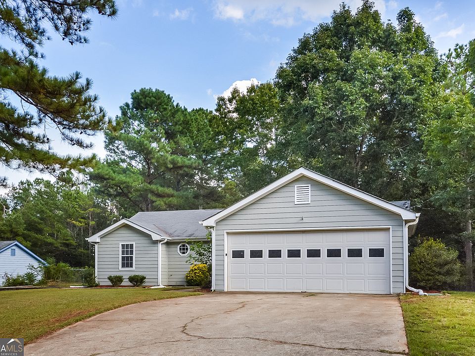 1st image of 330 E Country Woods Dr