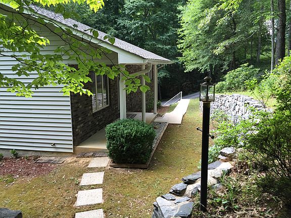 2nd image of 18 Laurel Hill Dr