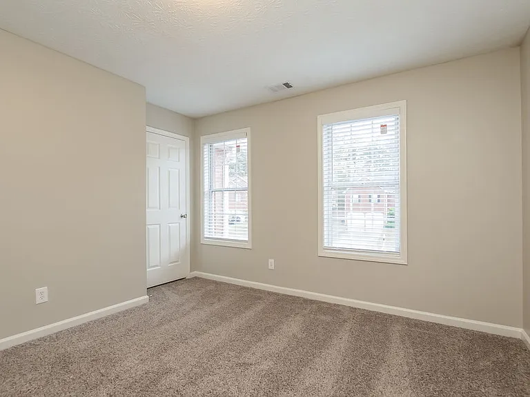 3391 Kittery Dr — Photo 14