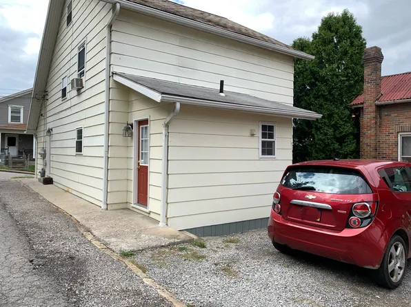 211 Fremont Ave #1, Butler, PA 16001