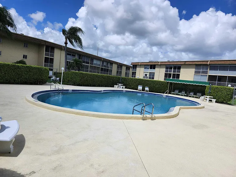 100 Village Green Cir E #B212 — Photo 12