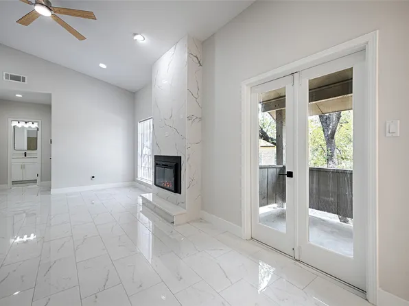 10433 High Hollows Dr APT 217, Dallas, TX 75230