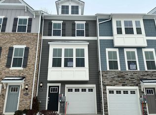 5557 Marksburg Pl, White Plains, MD 20695