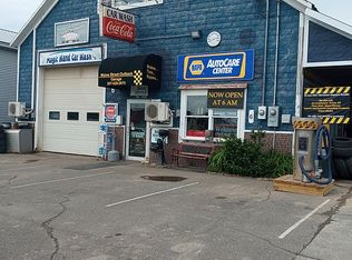 6 Main St, Patten, ME 04765