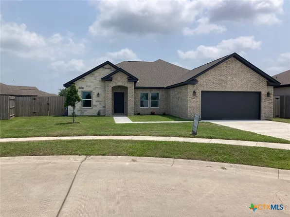 212 Andrea Ct, Victoria, TX 77904