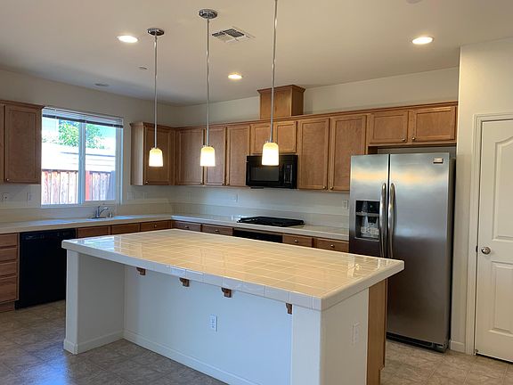2nd image of 1353 Shore Dr
