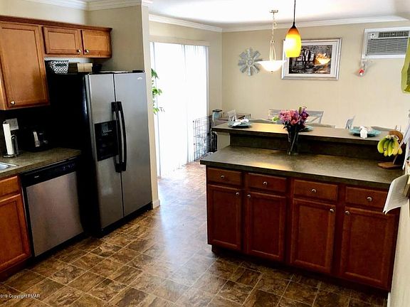 Storage/dining bar