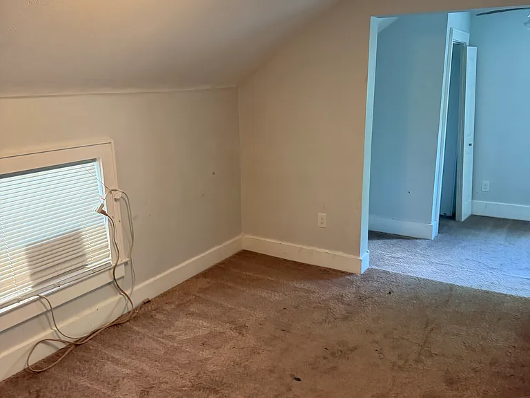 685 Brown St — Photo 7