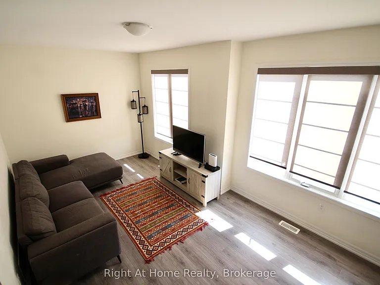 119 Stork St — Photo 21