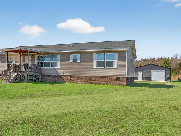 1603 E Barr Road, Chocowinity, NC 27817