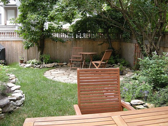 Back yard: Circular patio