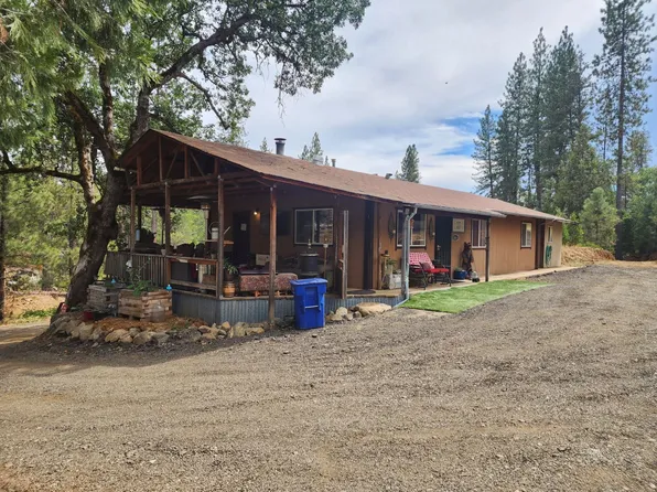 1000 Five Cent Gulch St, Weaverville, CA 96093
