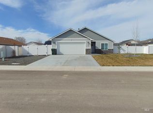 901 Campbell St, Vale, OR 97918