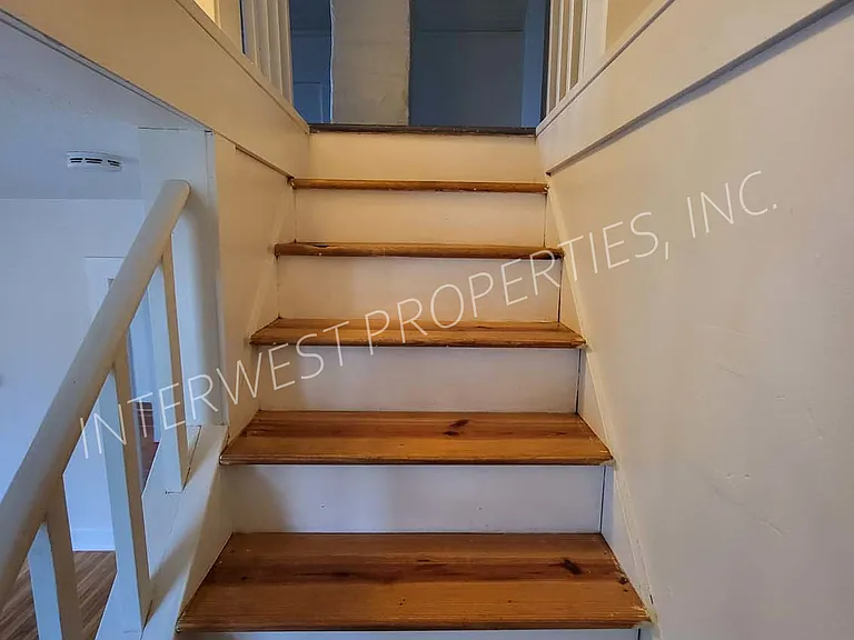 329 SE 79th Ave — Photo 10