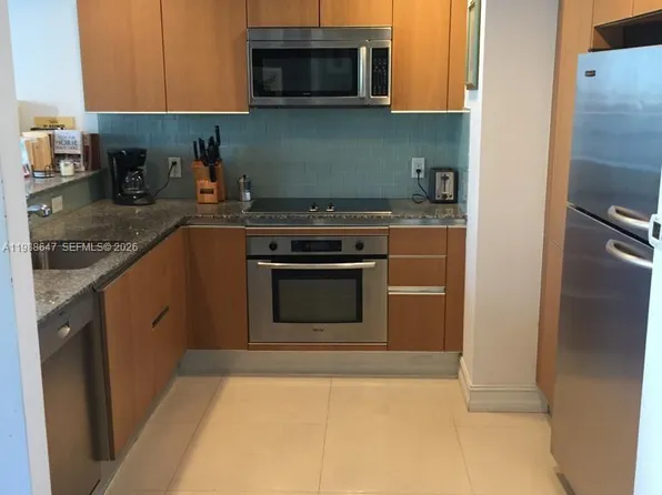 1060 Brickell Ave, Miami, FL