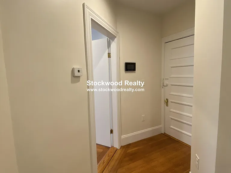 90 Lyndhurst St #4 — Photo 35