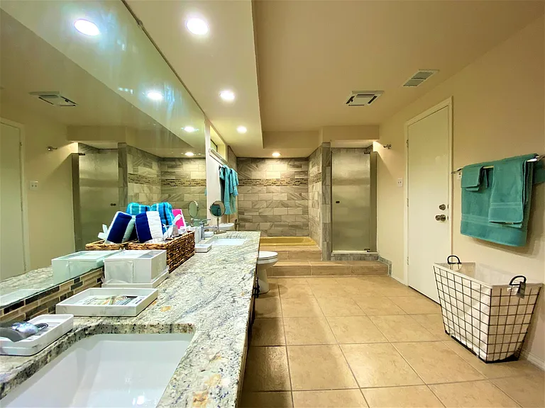 847 Middle Run Ct — Photo 54