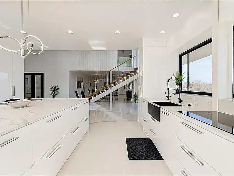 456 Mockingbird Rd — Photo 12