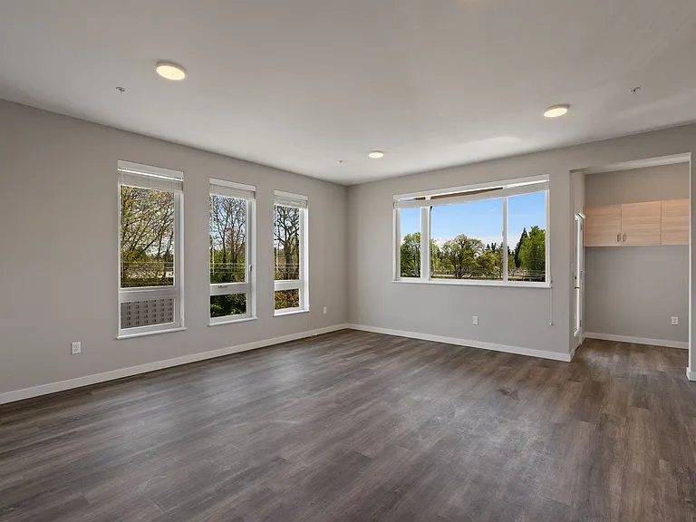 Rowan Oak Estates- Hillsboro — Photo 17