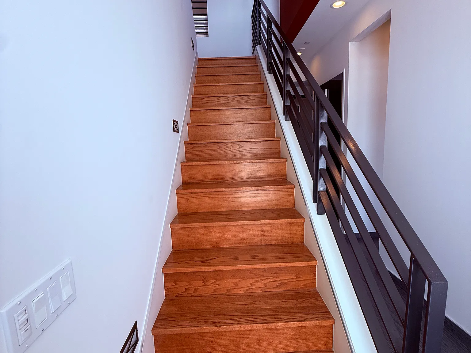 3 bed, 2.5 bath, 2080 sqft, $5,450 — Photo 3