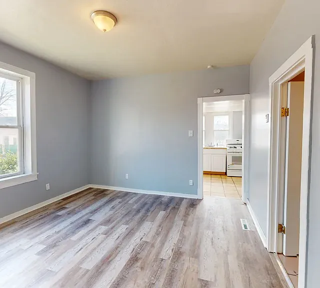 139 N Water Ave #1 — Photo 6