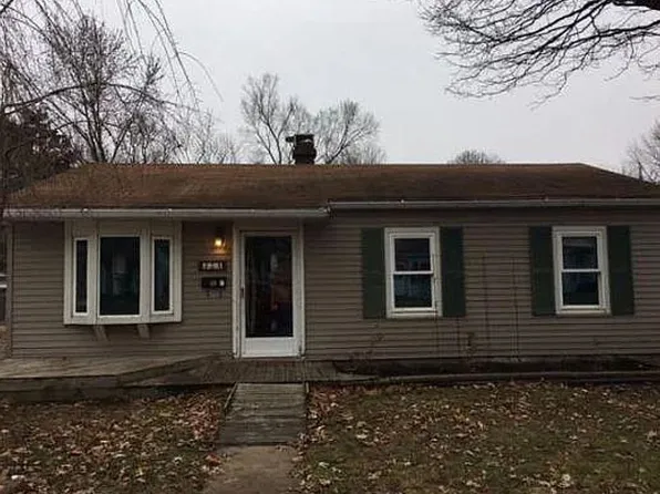 324 Illinois Ave, Mattoon, IL 61938