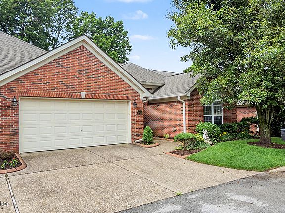 3rd image of 10410 Dove Chase Cir
