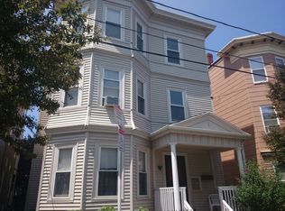 21 Raven St, Dorchester, MA 02125